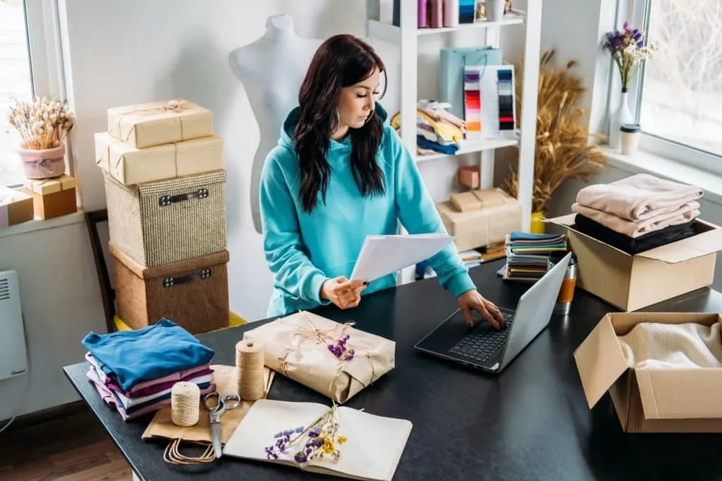 Choisissez la meilleure solution de dropshipping pour 2024 : Dropizi ou Shopify ? Découvrez notre comparatif complet !