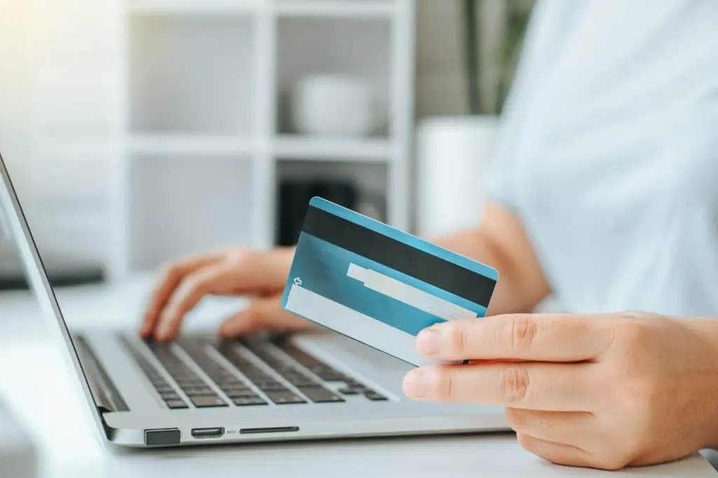 Le commerce en ligne révolutionnaire : Boostez votre entreprise avec une simplification inédite !