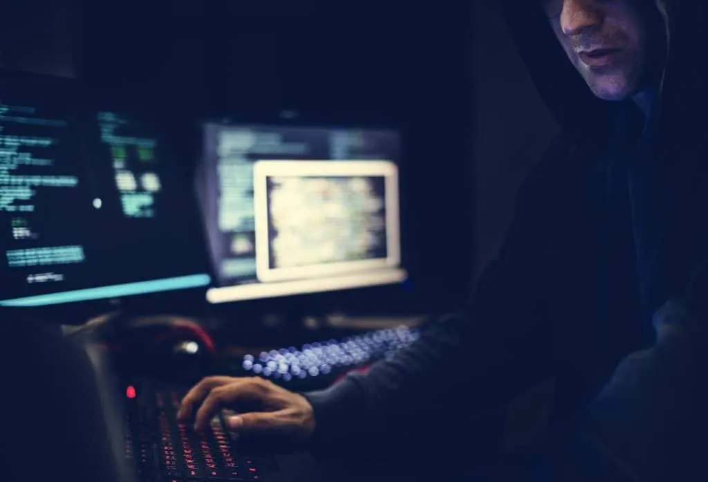 Explosion de la cybercriminalité : les menaces effrayantes de l’intelligence artificielle révélées !